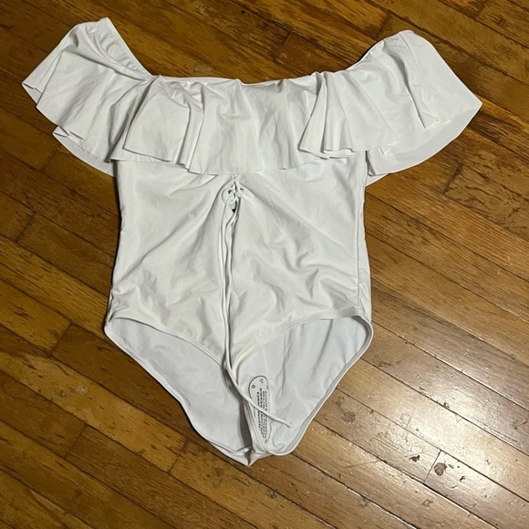 White off the shoulder one piece swimsuit - Picture 2 of 6